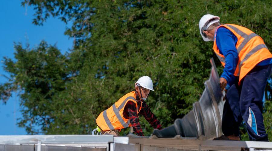 Roof maintenance in Cassville, WI